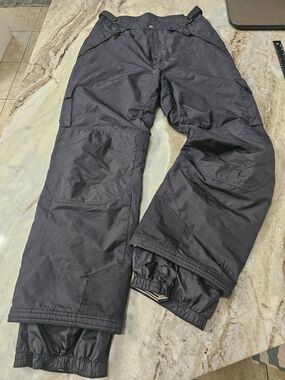 Obermeyer Action Ski Pants Men’s Medium Black Snow Pants Adjustable Waist